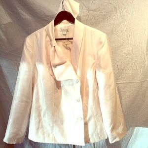 Ivory elegant blazer